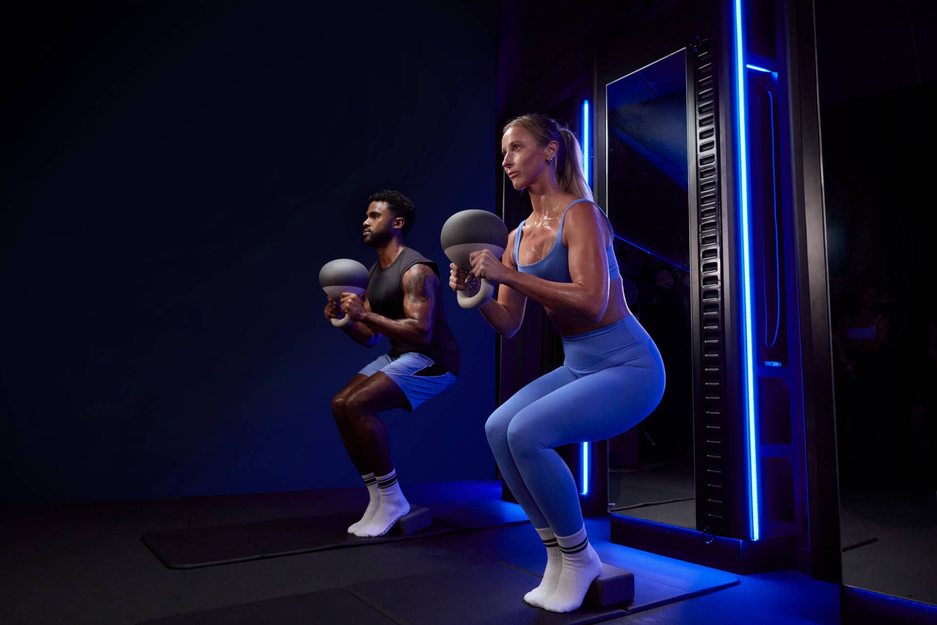 [solidcore]'s New 50-Minute Workout Brings Heavy Lifting Into the Heat ...