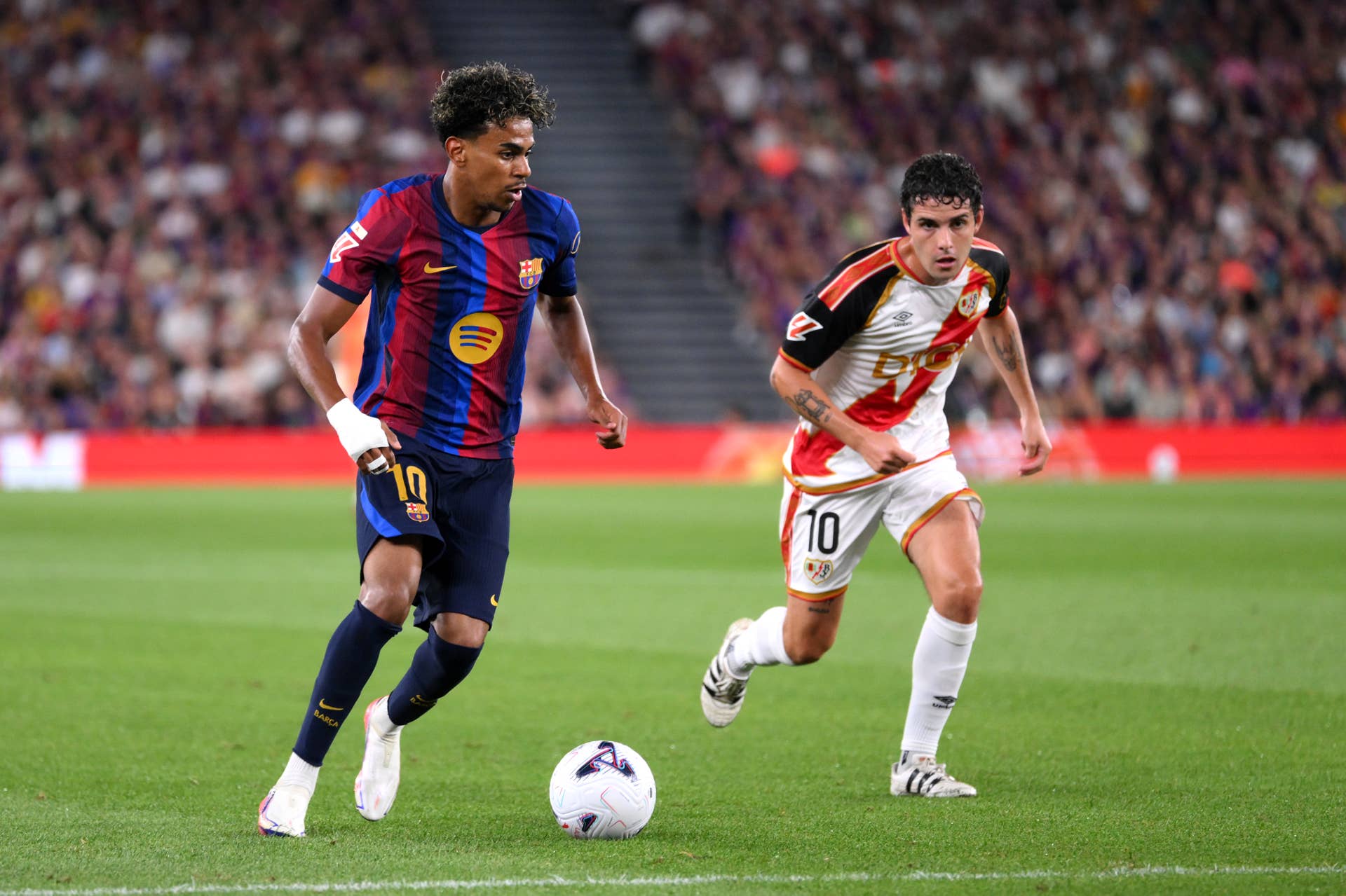 Festival ofensivo en el Camp Nou: Barcelona golea al Rayo y recupera la cima de LaLiga