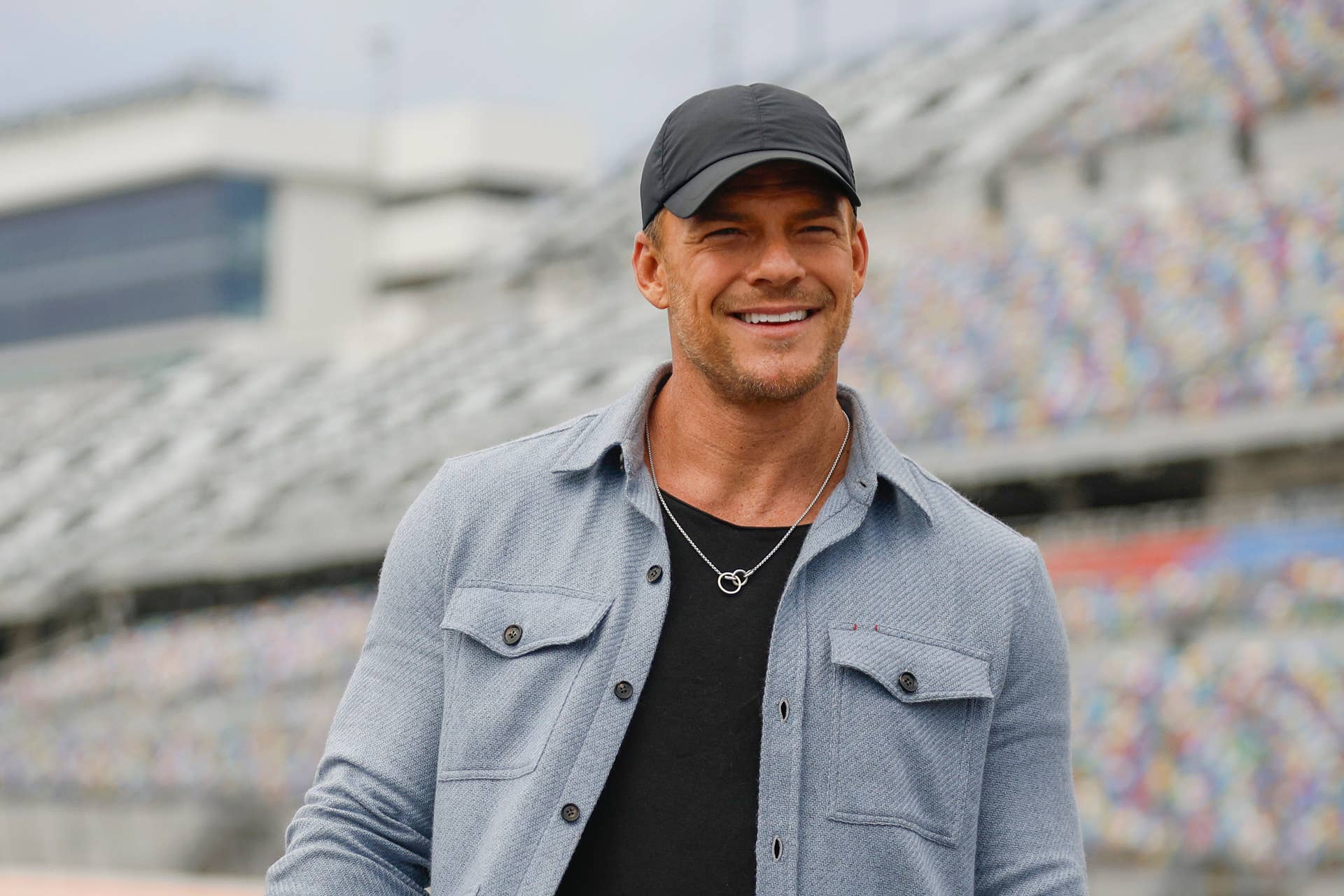 Alan Ritchson Says These Supplements Made His 'Reacher' Muscle Gain ...