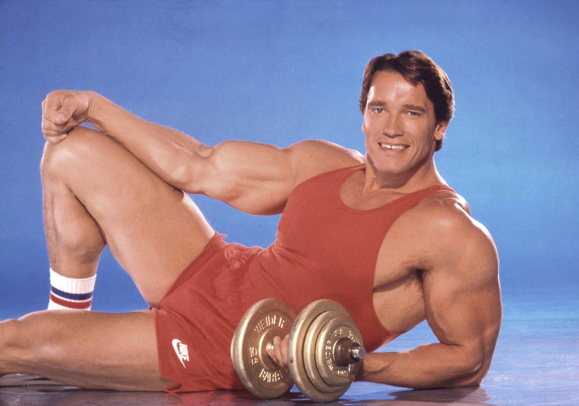 Build Strength in 30 Minutes With Arnold Schwarzenegger's Full-Body  Dumbbell Workout - Men's Fitness
