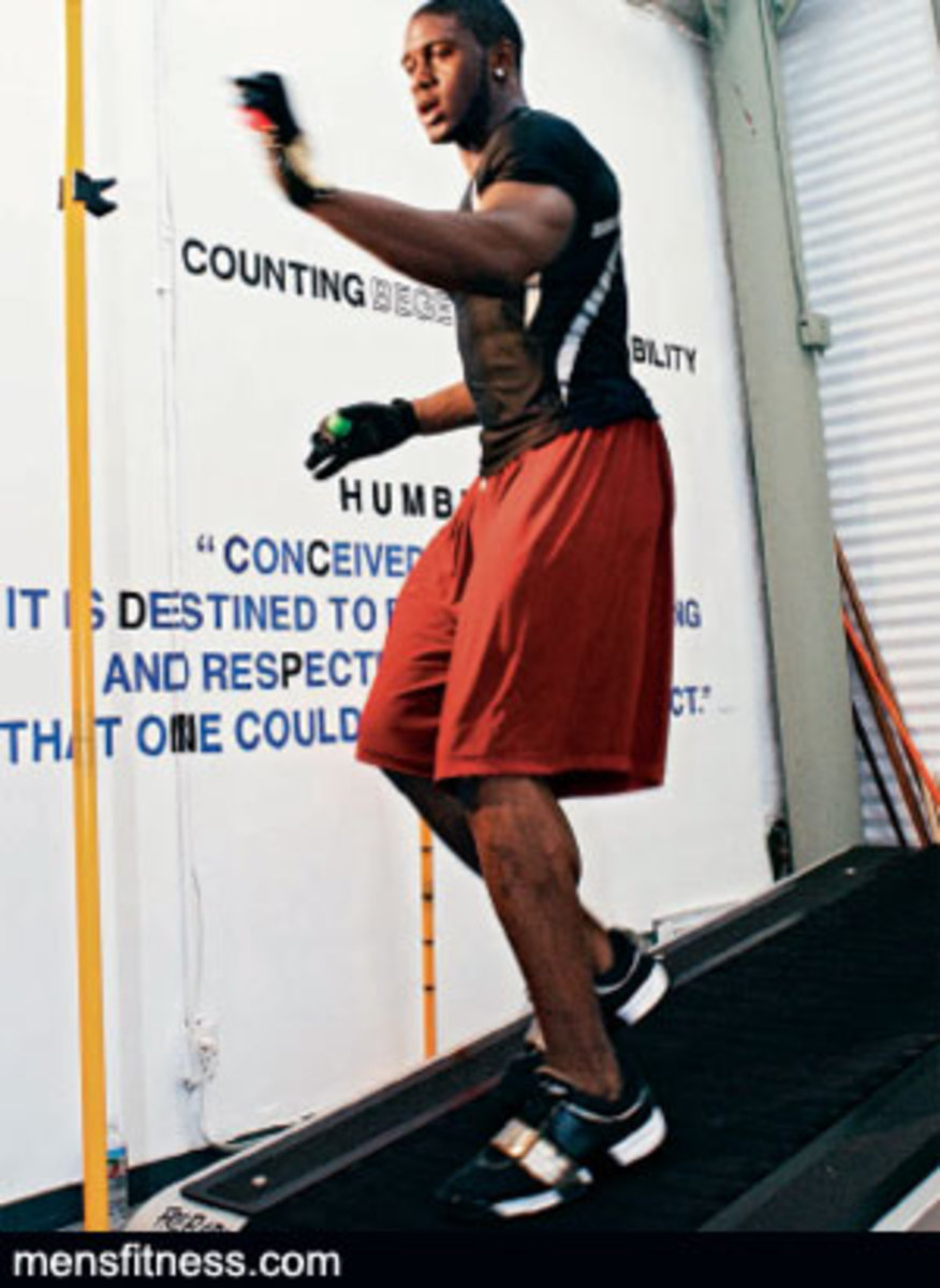 Reggie Bush's Intense Workout Men's Fitness