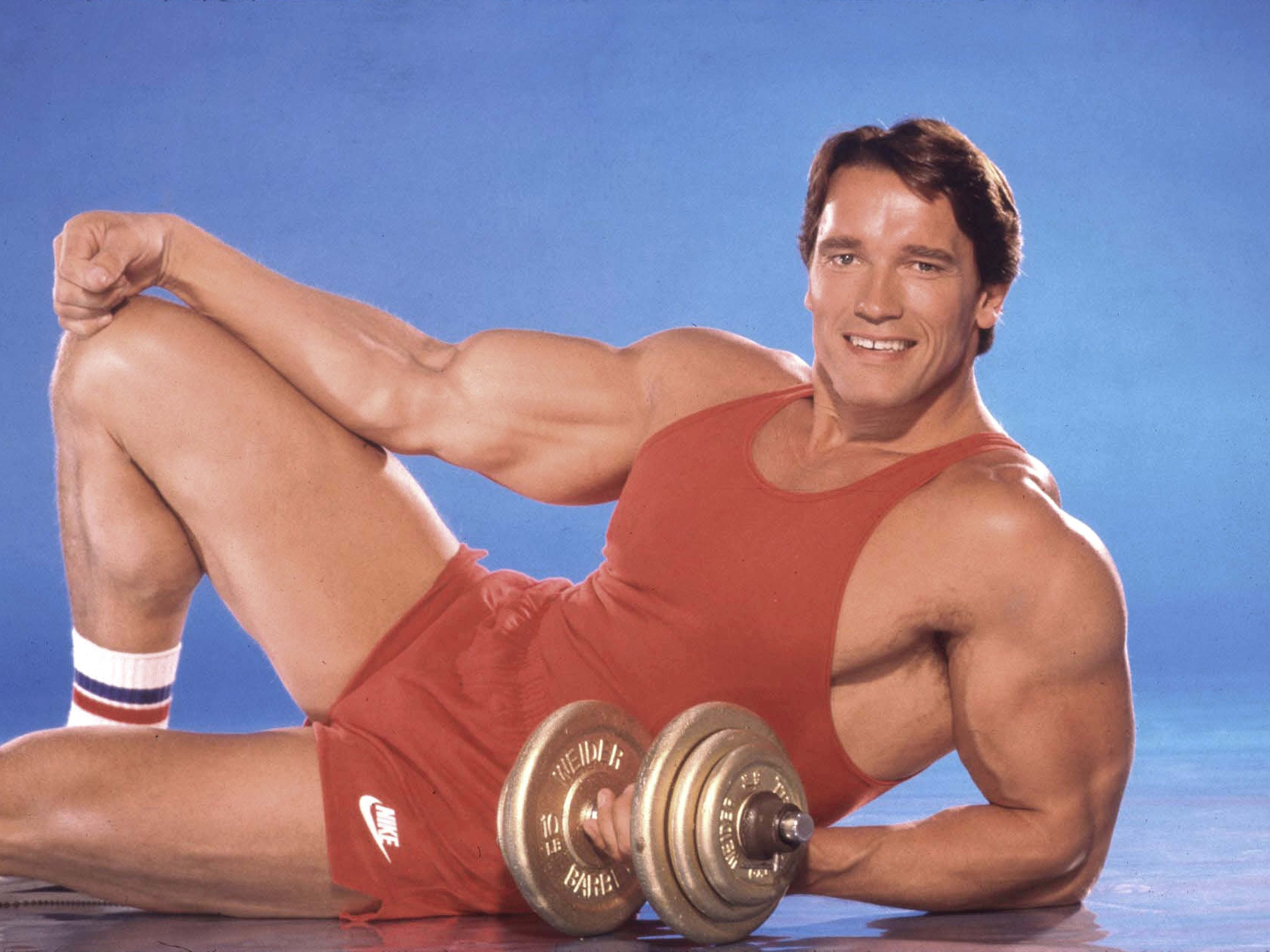 Build Strength in 30 Minutes With Arnold Schwarzenegger's Full-Body Dumbbell Workout - Men's Fitness