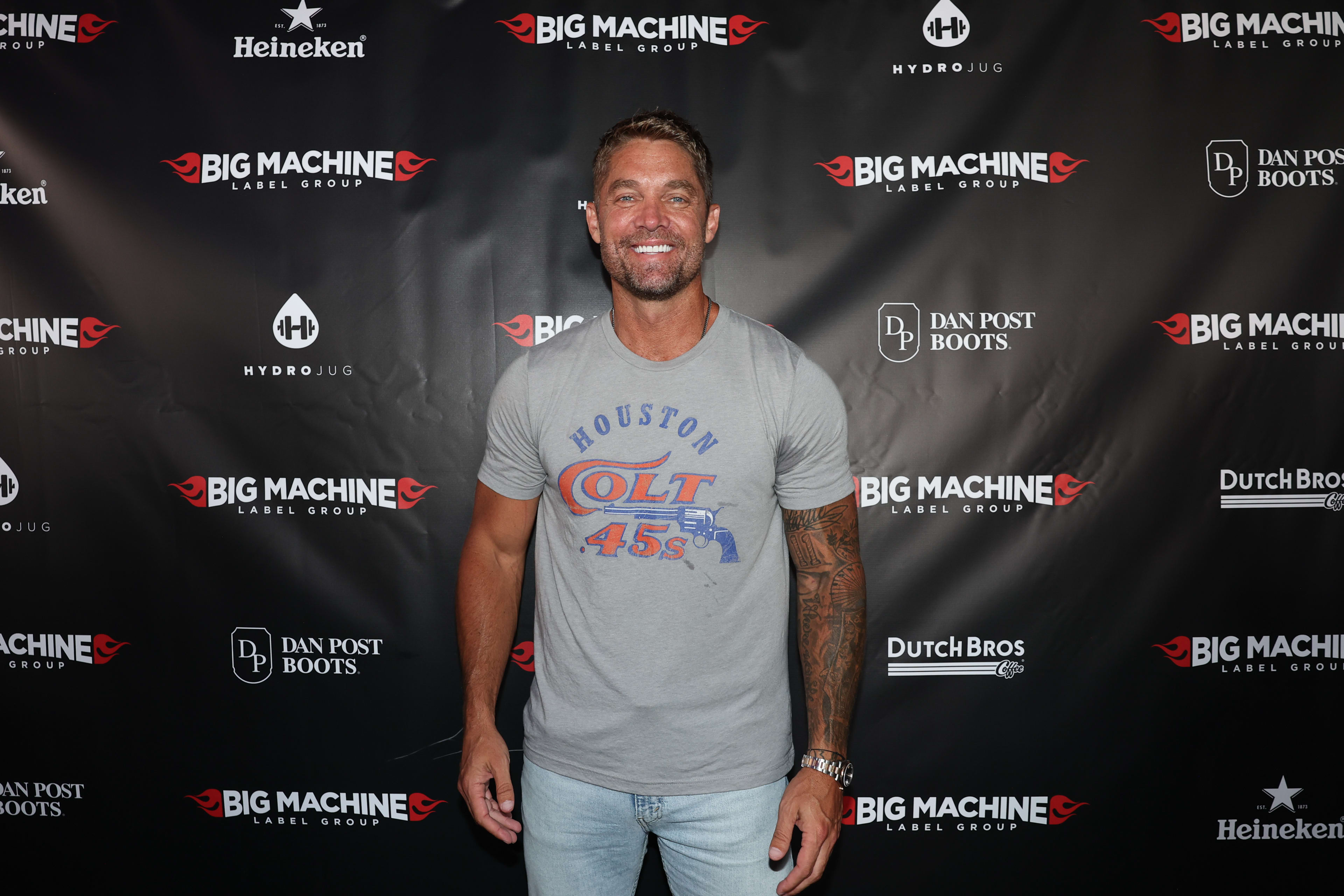 Brett Young Shares the Reason He Quit Alcohol - Men's Fitness
