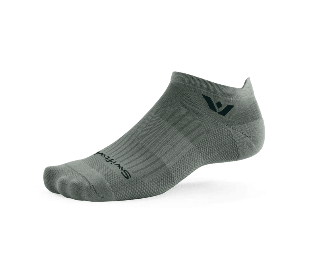 nike running socks thin